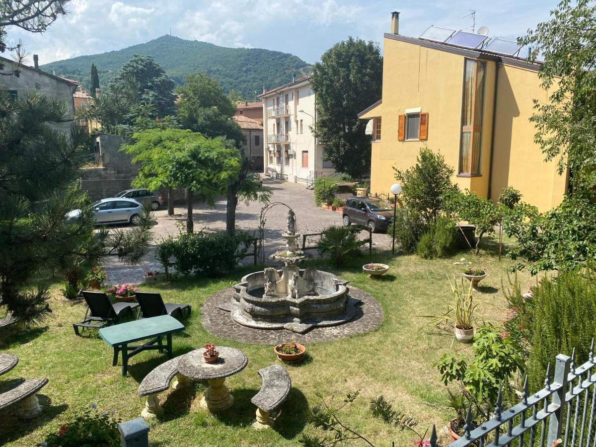 Hotel Magda Novafeltria Buitenkant foto